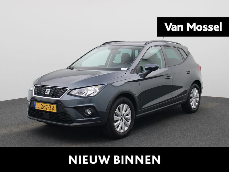 Grijs Gebruikt 2021 Seat Arona Business SUV | € 17.400 (Eerlijke prijs) - Afbeelding 1/4