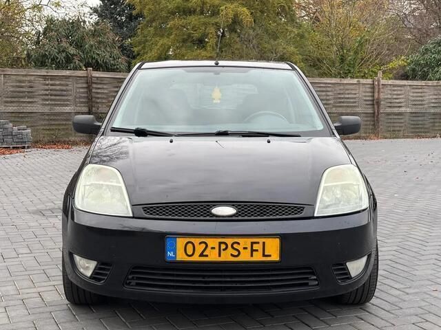Occasion Ford Fiesta Futura 80 PK (58 kW) 2004 Zwart Hatchback