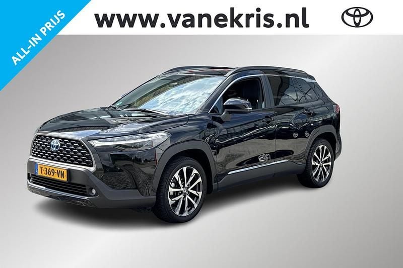 Zwart, metallic lak Gebruikt 2023 Toyota Corolla Cross Edition SUV | € 36.799 (Eerlijke prijs) - Afbeelding 1/4