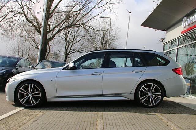 Occasion BMW 330 Executive 252 PK (185 kW) 2017 Grijs (metallic) Stationwagen