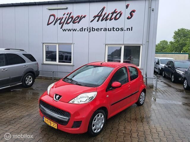 Rood Gebruikt 2011 Peugeot 107 Hatchback | € 2.150 (Super prijs) - Afbeelding 1/4