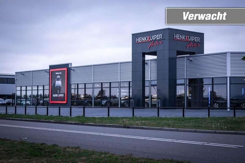 Grijs (metallic) Occasion 2022 Toyota Yaris Hybrid MPV | € 28.450 (Iets duurder) - Afbeelding 1/1