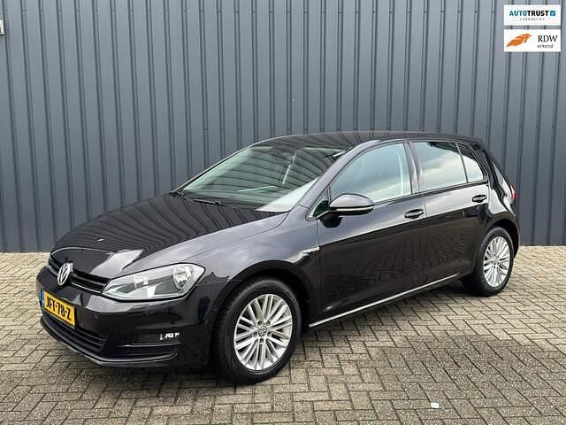 Zwart Gebruikt 2014 VW Golf VII Highline Hatchback | € 10.499 (Eerlijke prijs) - Afbeelding 1/2