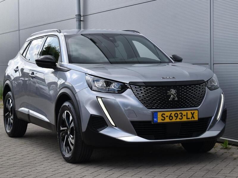 Grijs Gebruikt 2023 Peugeot 2008 Allure SUV | € 23.595 (Eerlijke prijs) - Afbeelding 1/3