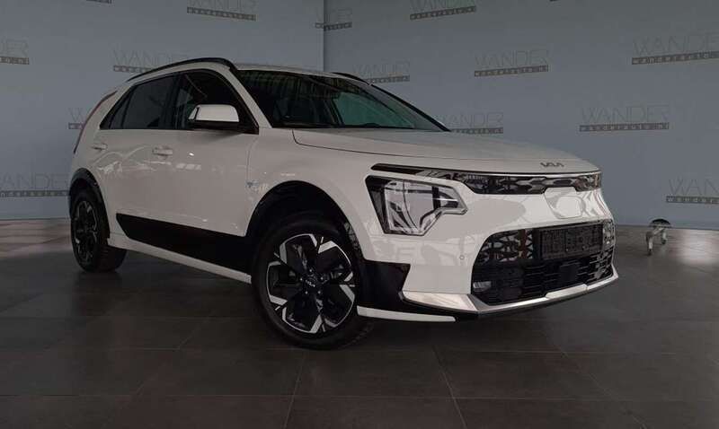 Wit Gebruikt 2023 Kia e-Niro SUV | € 34.900 (Duur) - Afbeelding 1/4