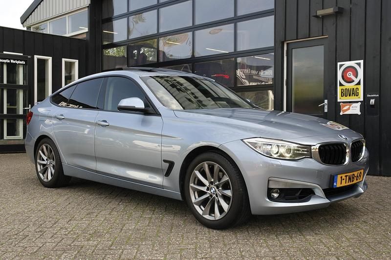 Blauw Gebruikt 2014 BMW 320 Executive Hatchback | € 12.589 - Afbeelding 1/4