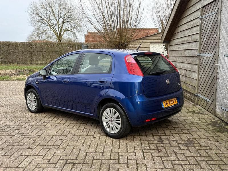 Occasion Fiat Grande Punto Lusso 78 PK (57 kW) 2009 Blauw Hatchback