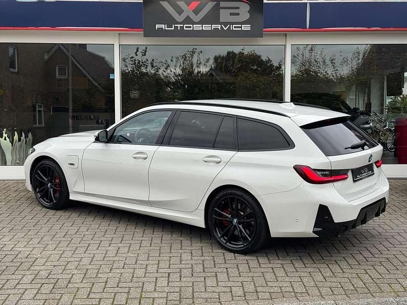 Occasion BMW 330e M Sport 292 PK (214 kW) 2022 Wit Stationwagen