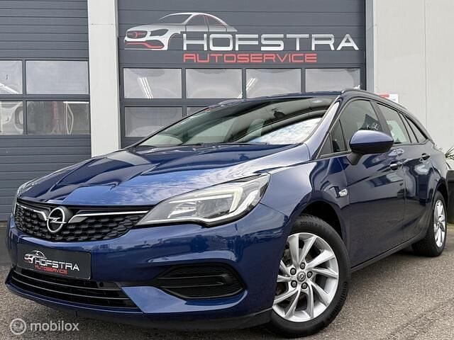 Blauw Gebruikt 2020 Opel Astra Edition Stationwagen | € 9.895 (Eerlijke prijs) - Afbeelding 1/4