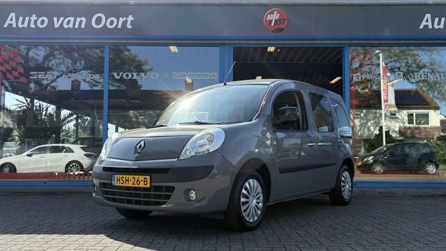 Grijs Gebruikt 2013 Renault Kangoo Expression MPV | € 8.499 (Iets duurder) - Afbeelding 1/4
