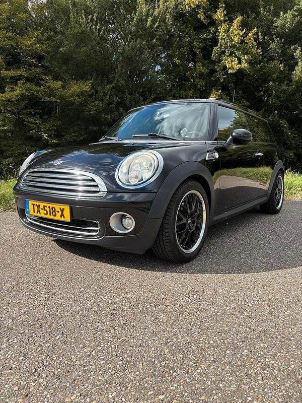 Gebruikt 2010 Mini Cooper Clubman Stationwagen | € 4.975 (Eerlijke prijs) - Afbeelding 1/4