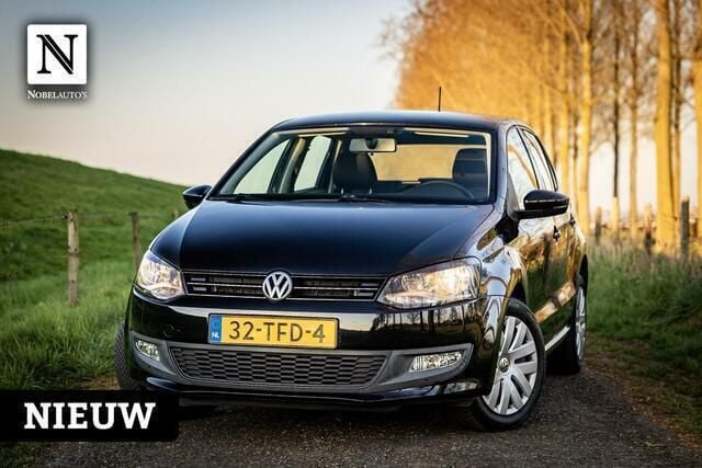 Zwart Gebruikt 2012 VW Polo Trendline Hatchback | € 5.190 (Goede deal) - Afbeelding 1/4