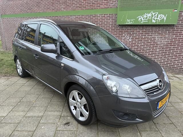 Occasion Opel Zafira 140 PK (102 kW) 2010 Grijs (metallic) MPV