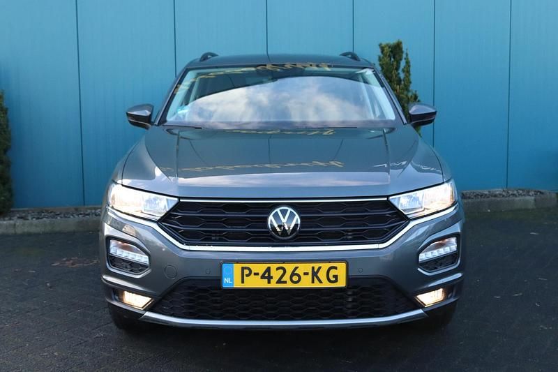 Occasion VW T-Roc Style 112 PK (82 kW) 2022 Grijs, metallic lak SUV