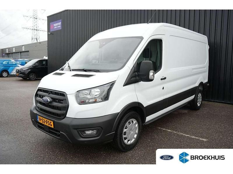 Wit Occasion 2024 Ford Transit Trend Van | € 29.950 (Super prijs) - Afbeelding 1/4