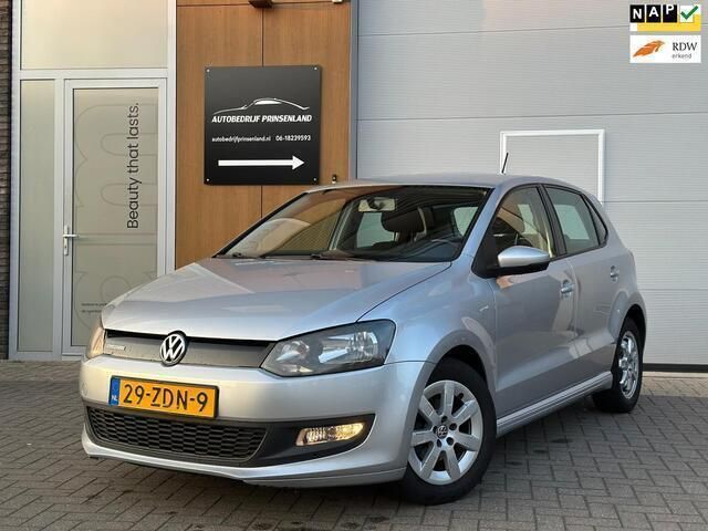 Grijs Gebruikt 2012 VW Polo Comfortline Hatchback | € 4.150 (Eerlijke prijs) - Afbeelding 1/4