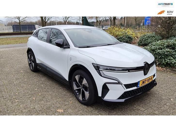 Wit Gebruikt 2022 Renault Megane E-Tech Evolution Hatchback | € 20.900 (Goede deal) - Afbeelding 1/4