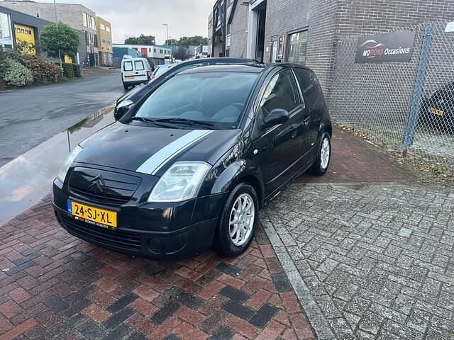 Zwart Gebruikt 2006 Citroën C2 Hatchback | € 1.750 (Eerlijke prijs) - Afbeelding 1/4