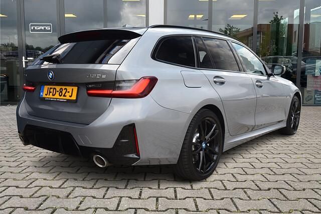Occasion BMW 330 M Sport 291 PK (214 kW) 2023 Grijs Stationwagen