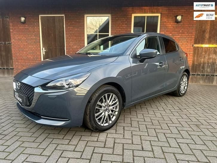 Grijs Occasion 2020 Mazda 2 Luxury Hatchback | € 16.450 (Eerlijke prijs) - Afbeelding 1/4