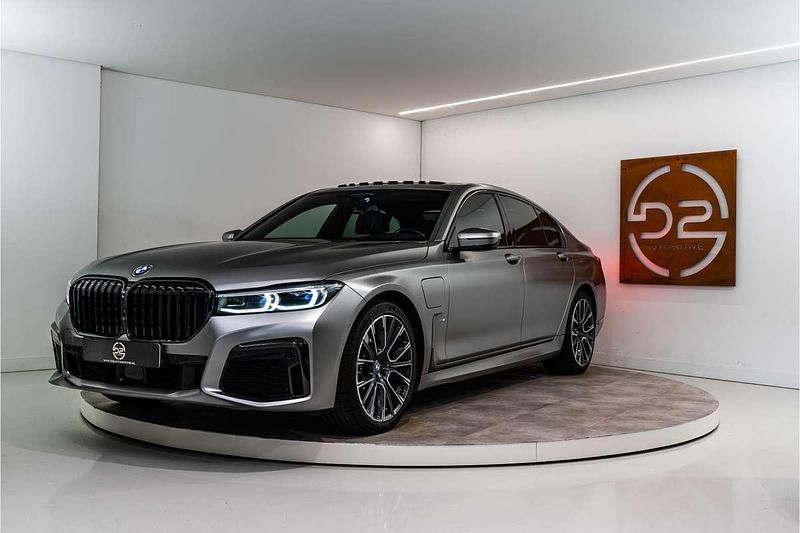 Grijs Gebruikt 2020 BMW 745 Executive Sedan | € 54.980 (Duur) - Afbeelding 1/4