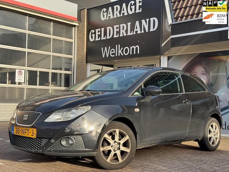 Zwart (metallic) Gebruikt 2010 Seat Ibiza Hatchback | € 950 (Super prijs) - Afbeelding 1/4