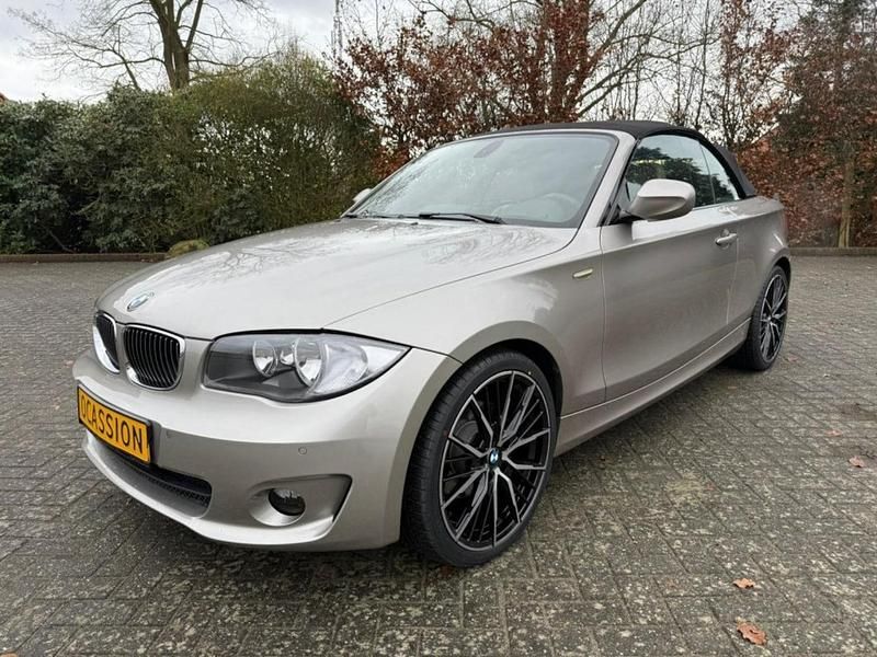 Grijs (metallic) Occasion 2011 BMW 125 Cabriolet Cabriolet | € 15.950 - Afbeelding 1/4