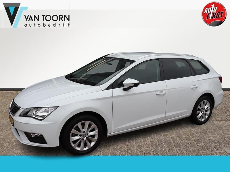 Wit Occasion 2018 Seat Leon Business Stationwagen | € 16.998 (Eerlijke prijs) - Afbeelding 1/4