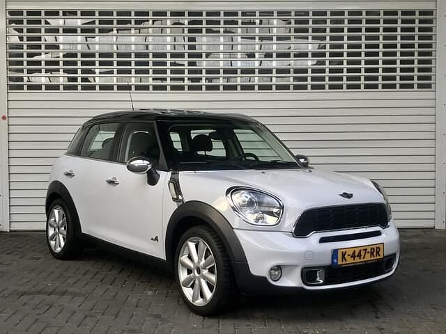 Wit Occasion 2011 Mini Cooper S Countryman Pepper SUV | € 3.600 (Super prijs) - Afbeelding 1/4