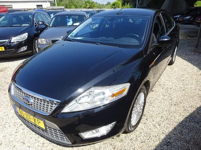 Zwart Gebruikt 2008 Ford Mondeo Titanium Hatchback | € 2.495 (Goede deal) - Afbeelding 1/4