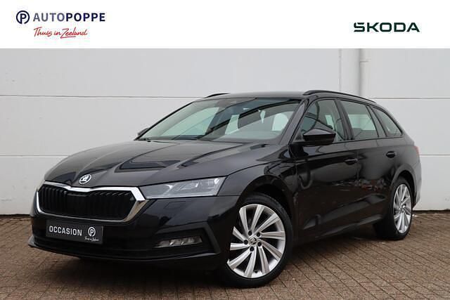 Zwart Gebruikt 2021 Skoda Octavia Style Stationwagen | € 23.950 (Eerlijke prijs) - Afbeelding 1/4