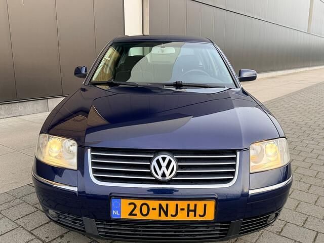 Occasion VW Passat 131 PK (96 kW) 2003 Blauw Sedan