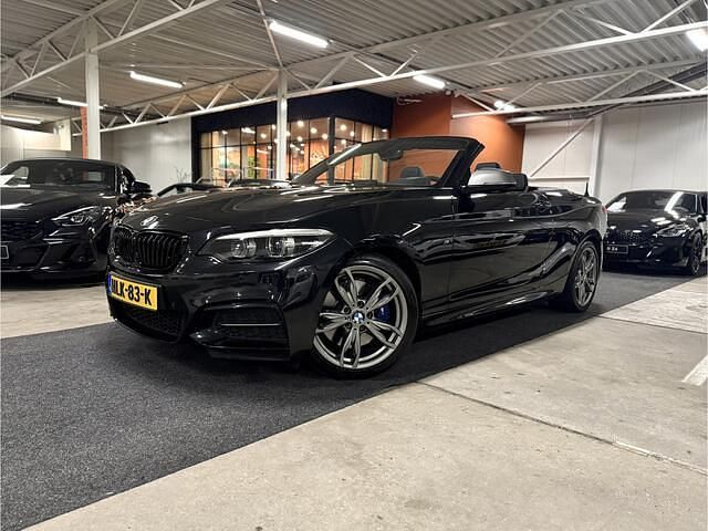 Zwart Occasion 2018 BMW M240 Executive Cabriolet | € 36.950 (Goede deal) - Afbeelding 1/4