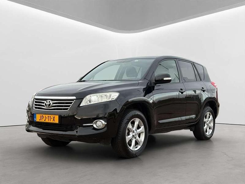 Zwart Gebruikt 2011 Toyota RAV4 SUV | € 14.445 (Eerlijke prijs) - Afbeelding 1/4