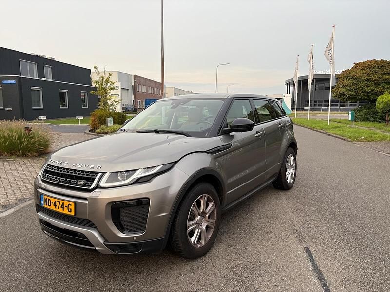 Grijs (metallic) Gebruikt 2017 Land Rover Range Rover evoque HSE Dynamic SUV | € 19.500 - Afbeelding 1/4
