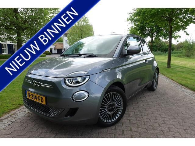 Grijs, metallic lak Gebruikt 2021 Fiat 500e Icon Hatchback | € 19.750 (Duur) - Afbeelding 1/4