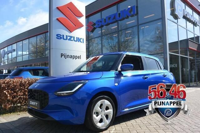 Blauw, metallic lak Gebruikt 2024 Suzuki Swift Hatchback | € 20.950 (Iets duurder) - Afbeelding 1/4