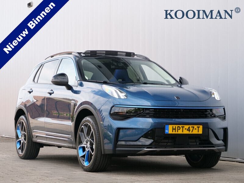 Blauw, metallic lak Gebruikt 2023 Lynk & Co 01 SUV | € 29.500 (Eerlijke prijs) - Afbeelding 1/4