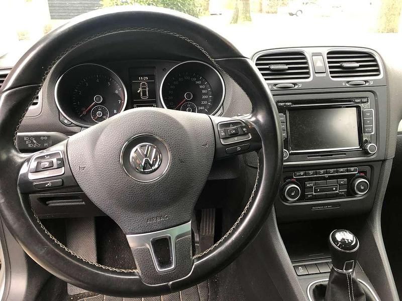 Zilver Gebruikt 2012 VW Golf VII Match Hatchback | € 5.300 (Eerlijke prijs) - Afbeelding 1/4