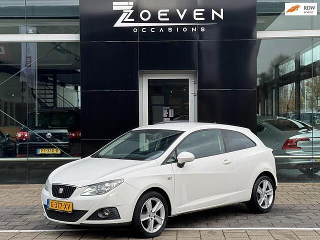 Wit Occasion 2010 Seat Ibiza SC Style Hatchback | € 3.500 (Goede deal) - Afbeelding 1/4