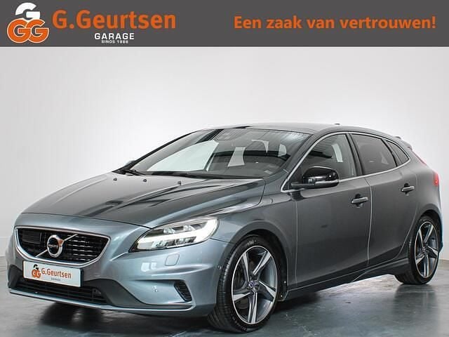 Grijs Occasion 2019 Volvo V40 R-Design Hatchback | € 18.900 (Goede deal) - Afbeelding 1/4