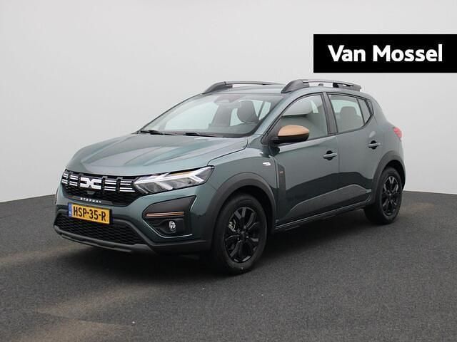 Groen Gebruikt 2025 Dacia Sandero Extreme Hatchback | € 26.940 (Duur) - Afbeelding 1/4