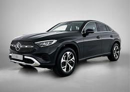 Donker obsidiaanzwart metallic Nieuw 2026 Mercedes GLC300 Business Coupé | € 76.805 (Eerlijke prijs) - Afbeelding 1/4