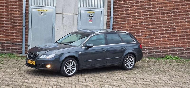 Zwart Gebruikt 2011 Seat Exeo Stationwagen | € 5.000 (Duur) - Afbeelding 1/4