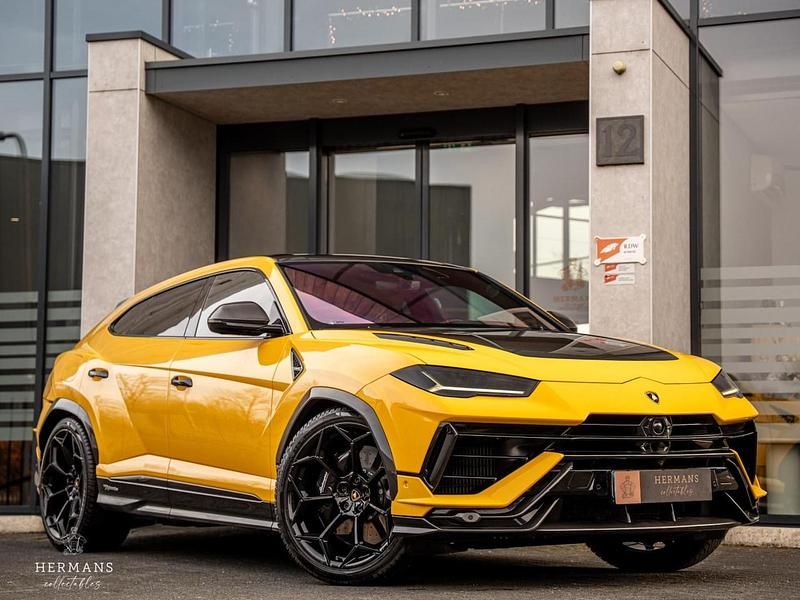 Geel Occasion 2023 Lamborghini Urus SUV | € 304.950 - Afbeelding 1/4