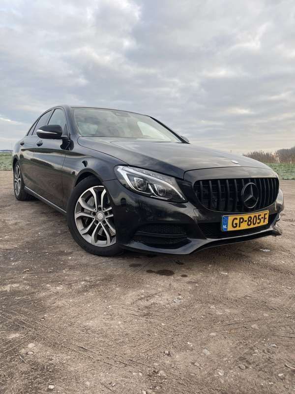 Gebruikt 2015 Mercedes C350e Avantgarde Sedan | € 17.500 (Iets duurder) - Afbeelding 1/4