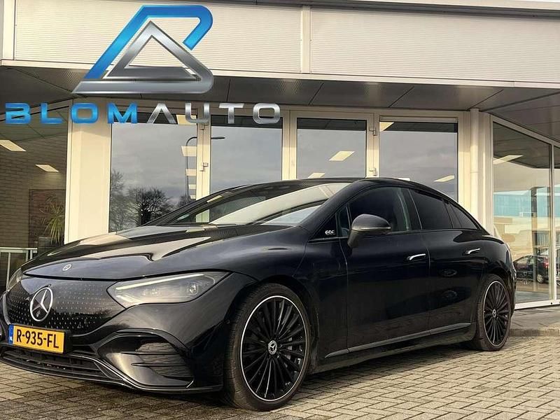Zwart Occasion 2022 Mercedes EQE350 AMG Sedan | € 42.900 (Eerlijke prijs) - Afbeelding 1/4