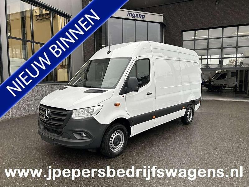 Wit Gebruikt 2023 Mercedes Sprinter Van | € 30.500 (Super prijs) - Afbeelding 1/4