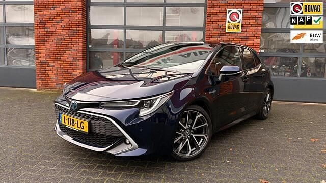 Blauw Gebruikt 2021 Toyota Corolla Executive Hatchback | € 24.950 (Eerlijke prijs) - Afbeelding 1/4