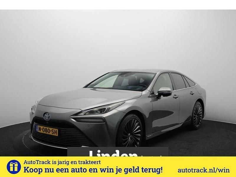 Grijs Gebruikt 2021 Toyota Mirai Sedan | € 26.845 - Afbeelding 1/4